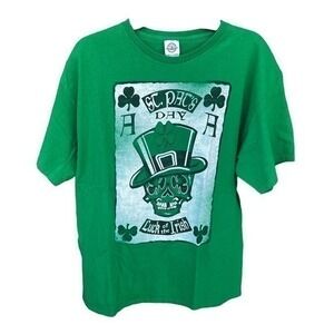 B3 St. Patrick’s Day Kelly Green shamrock skull tee XL